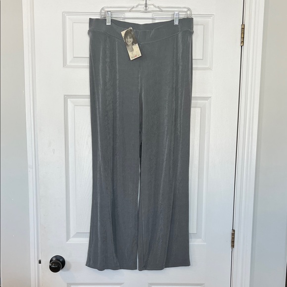 Kim & Co Pants - NWT - Kim & Co Gray Wide Leg Pants